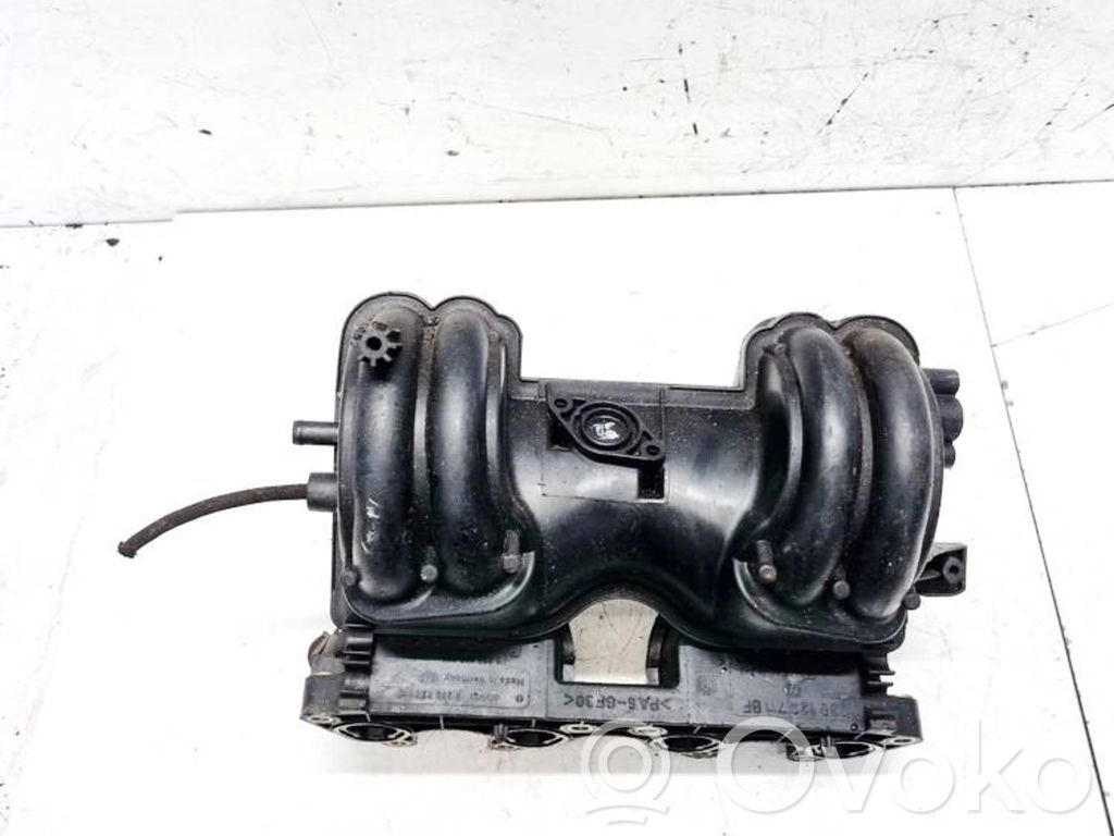 Volkswagen Polo III 6N 6N2 6NF Collettore di aspirazione 