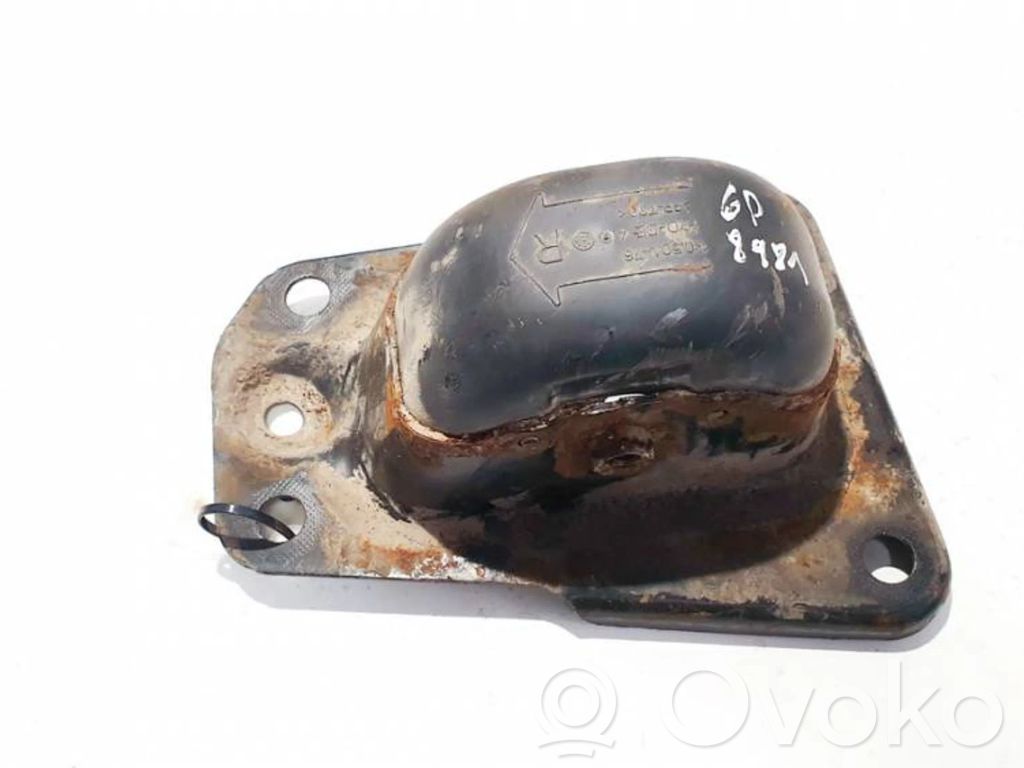 Skoda Octavia Mk2 (1Z) Support de fixation de coffre/hayon 