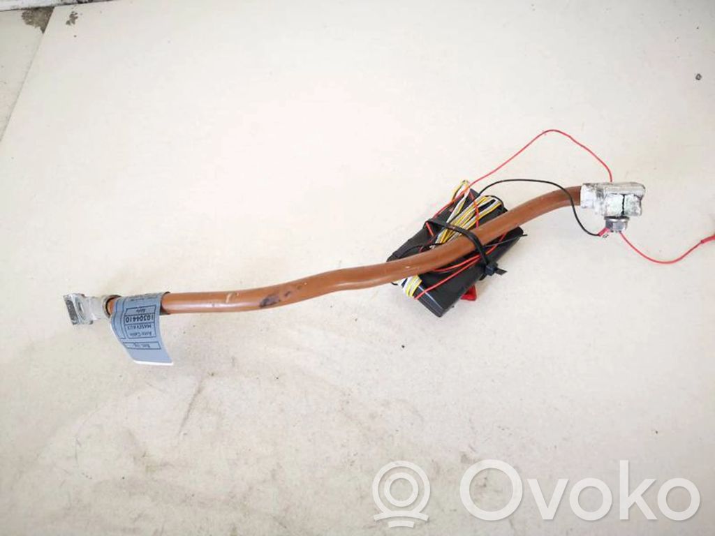BMW 1 E81 E87 Positive cable (battery) 