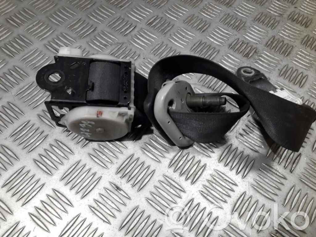 Toyota Avensis Verso Centură spate 