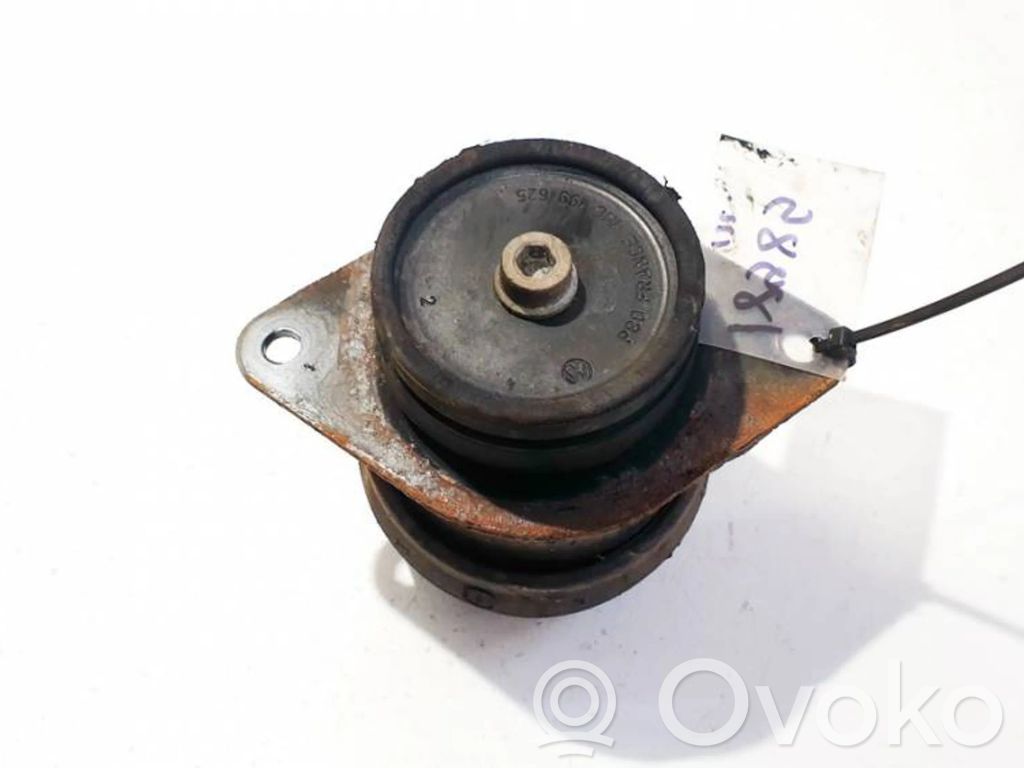 Engine mount bracket   1H0199611A,1H0199623B,1H0199611A,1H0199623B,1H0199625
