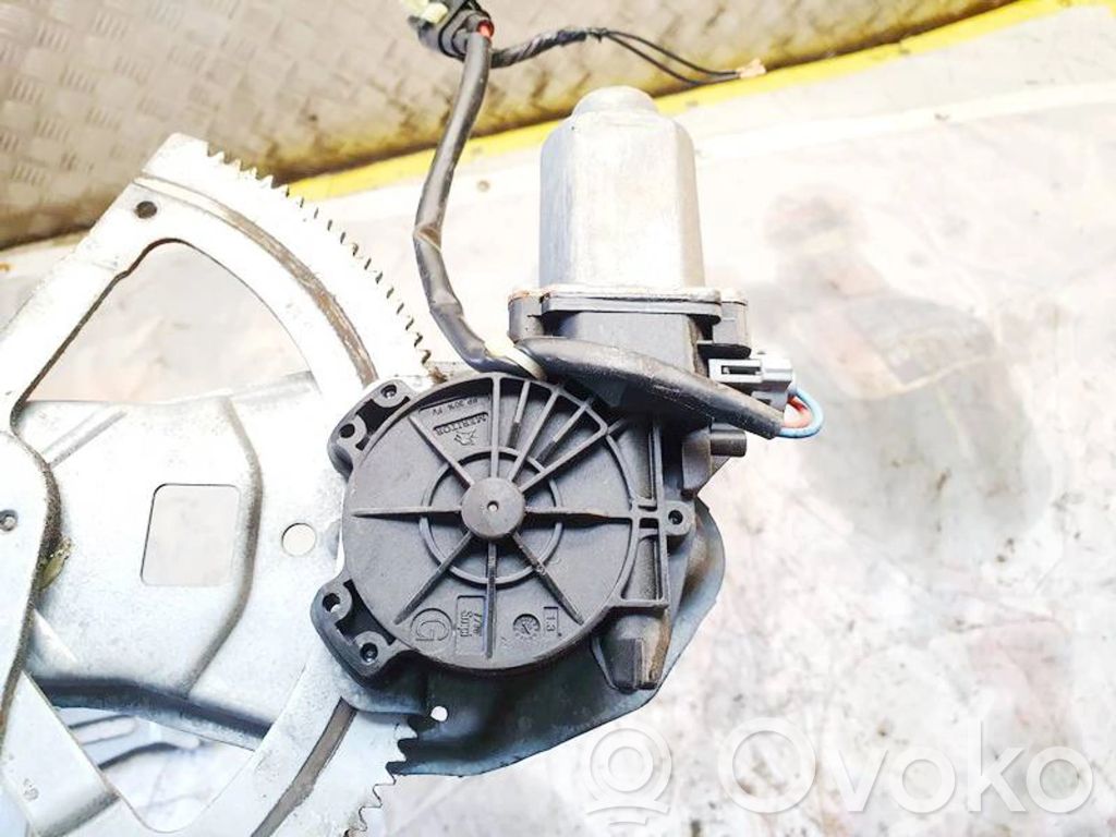 Motor del regulador de la ventanilla de la puerta delantera