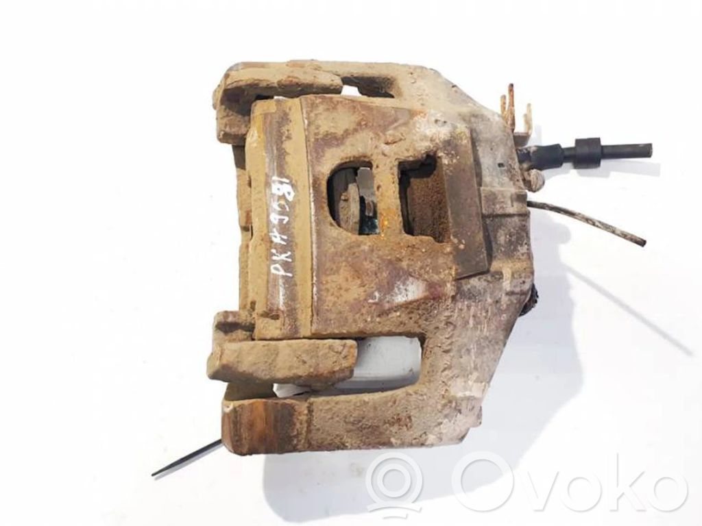 Étrier de frein avant   973,973