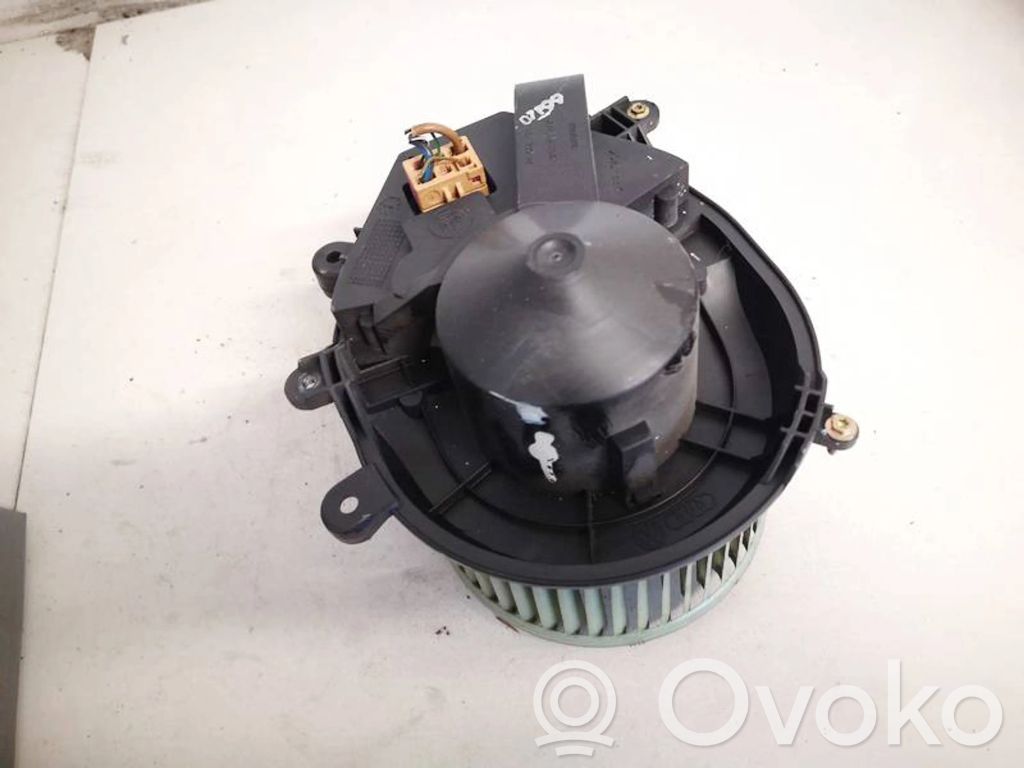 Volkswagen PASSAT B5 Ventola riscaldamento/ventilatore abitacolo