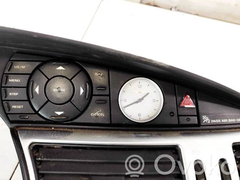 Chrysler Pacifica Screen/display/small screen 