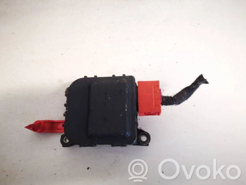 Volkswagen PASSAT B5 Motor/actuator clapetă aer 