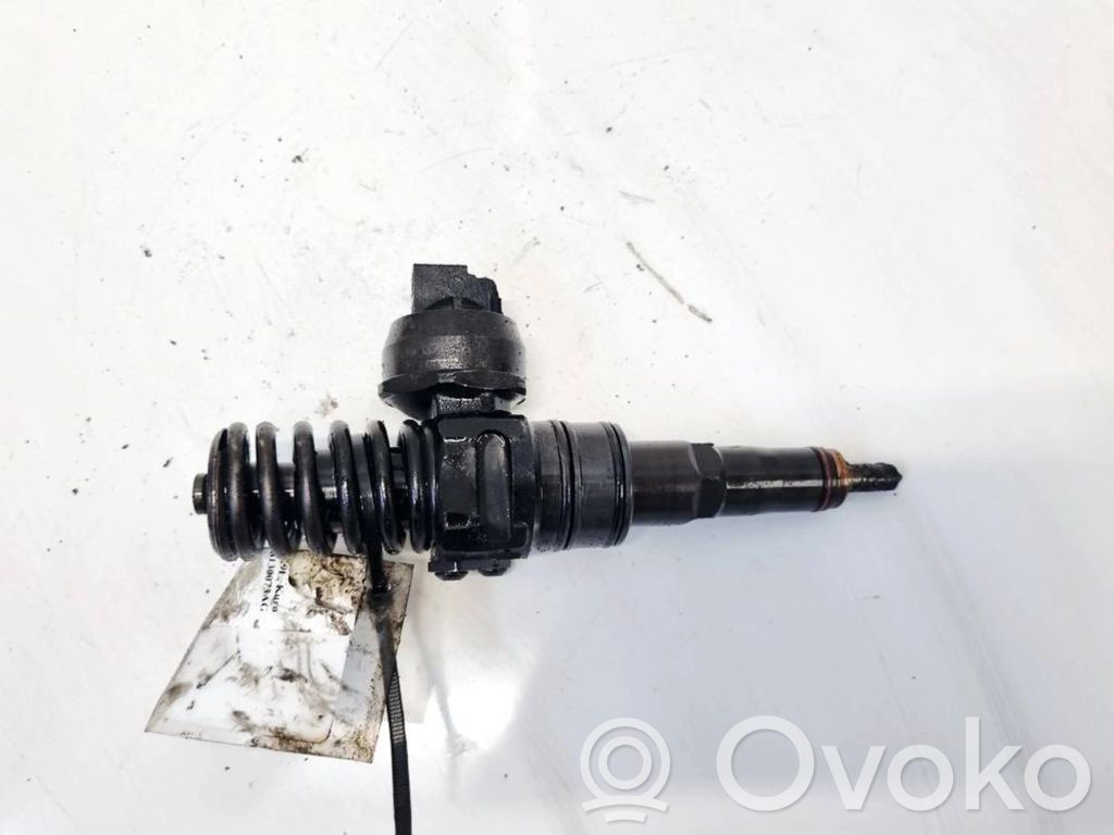 Inyector de combustible   038130073AG,038130073AG,038130073AG