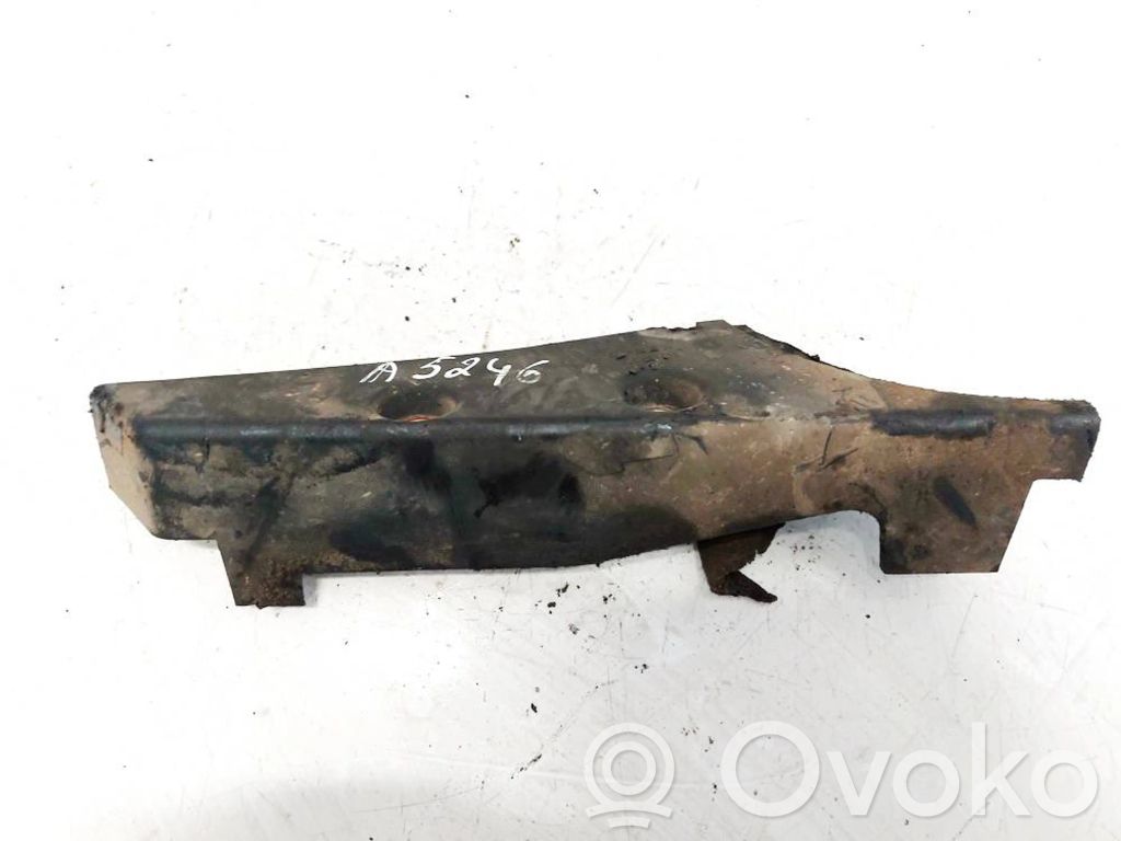 Audi A4 S4 B5 8D Osłona paska / łańcucha rozrządu 