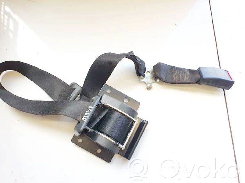 Toyota Aygo AB10 Sicherheitsgurt hinten Mitte 