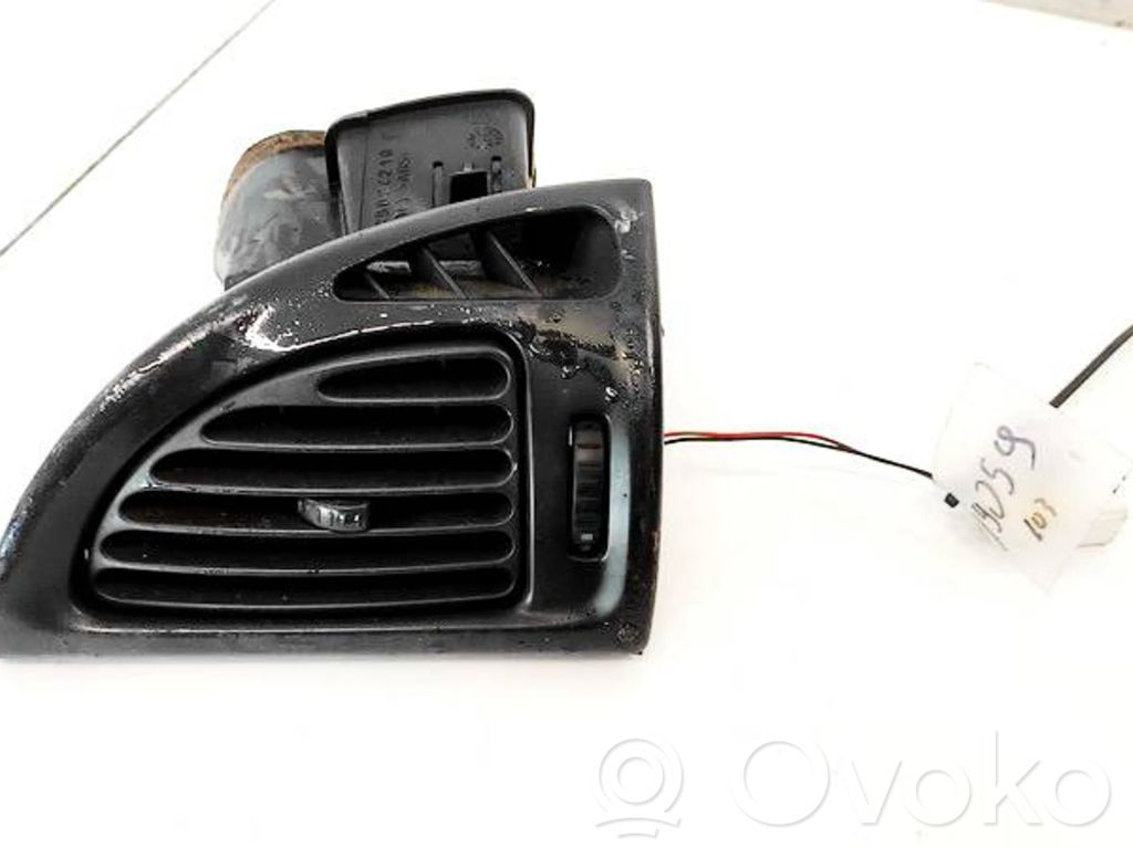 Citroen C5 Dysze / Kratki środkowego nawiewu deski rozdzielczej 