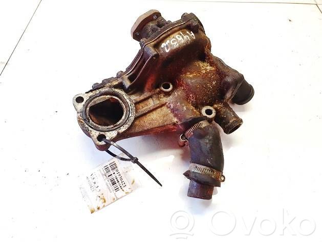 Audi 80 90 S2 B4 Vesipumppu 