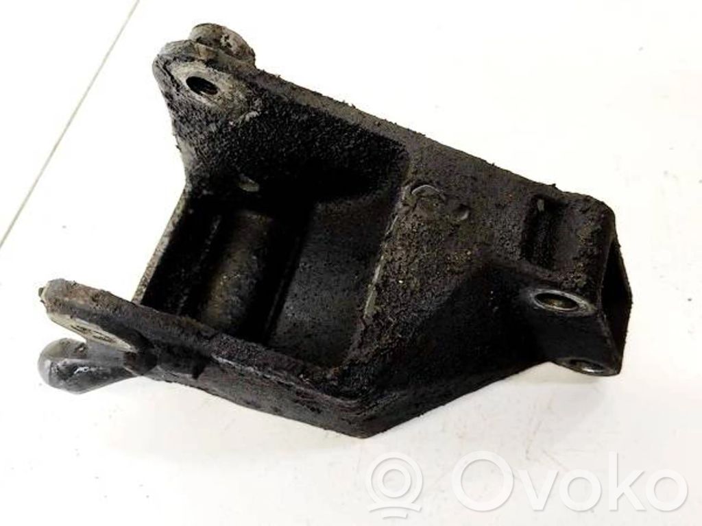 Engine mounting bracket   9156954,9156954