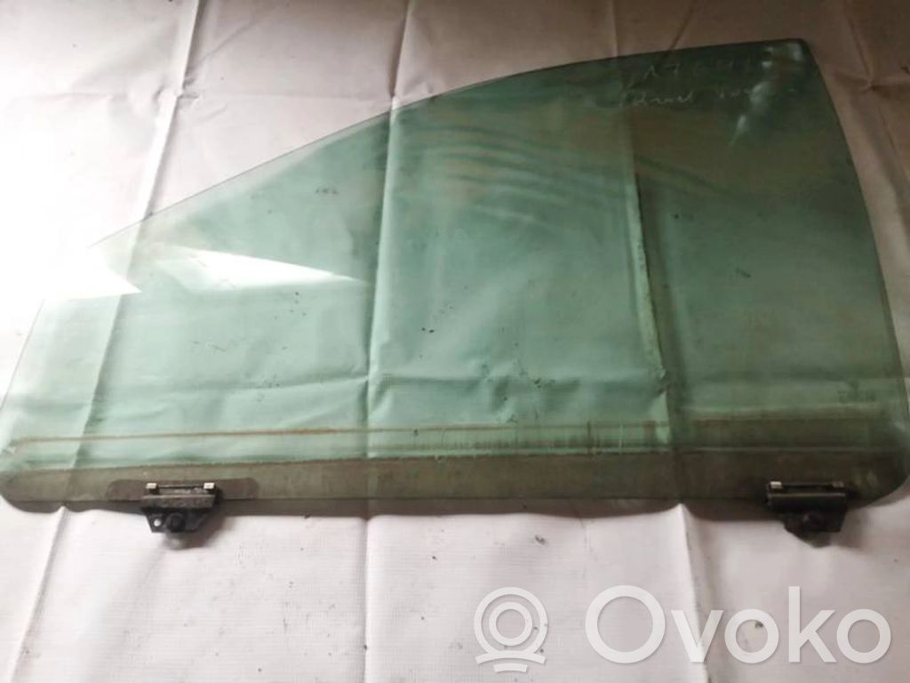 Chrysler Voyager Geam ușă față patru uși 