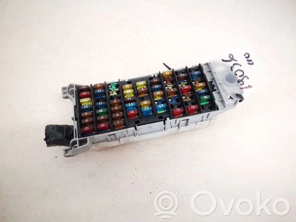 Opel Meriva A Boîte à fusibles