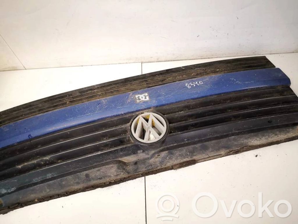 Volkswagen Transporter - Caravelle T4 Etusäleikkö 