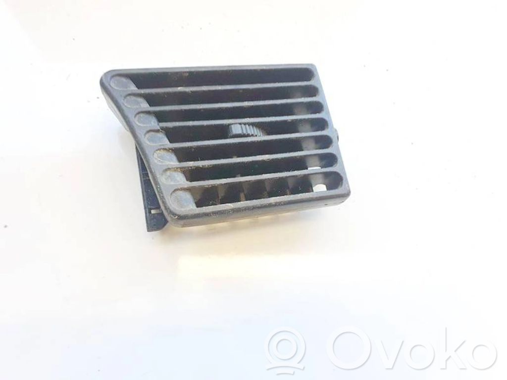 Mazda 3 I Rejilla de ventilación central del panel 