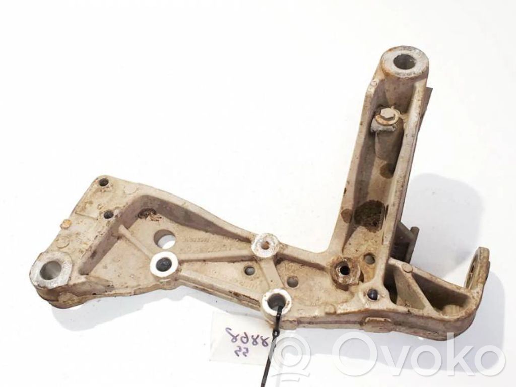Skoda Octavia Mk2 (1Z) Braccio di controllo sospensione anteriore inferiore/braccio oscillante