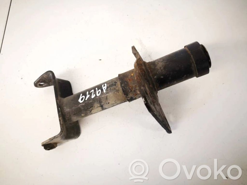 Volkswagen PASSAT B5 Support de montage de pare-chocs avant 