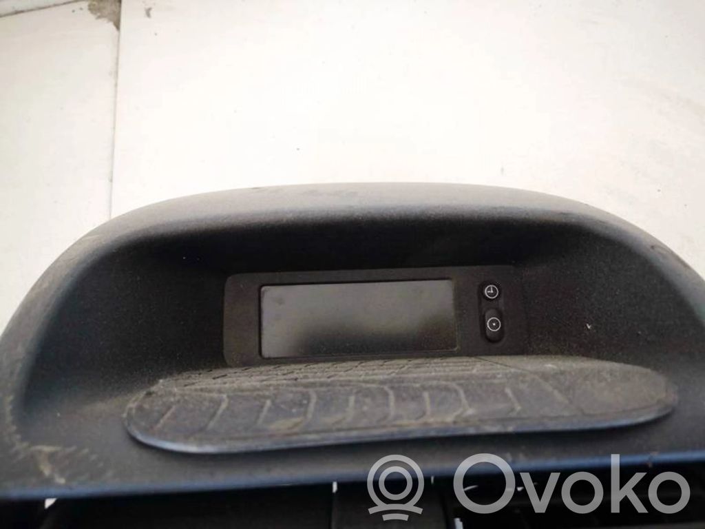 Bildschirm / Display / Anzeige   24418957,24418957