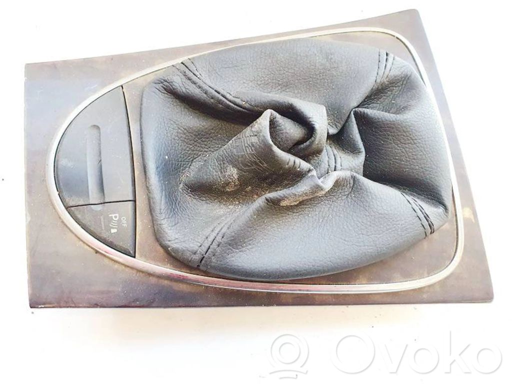 Mercedes-Benz E W211 Rivestimento in plastica cornice della leva del cambio