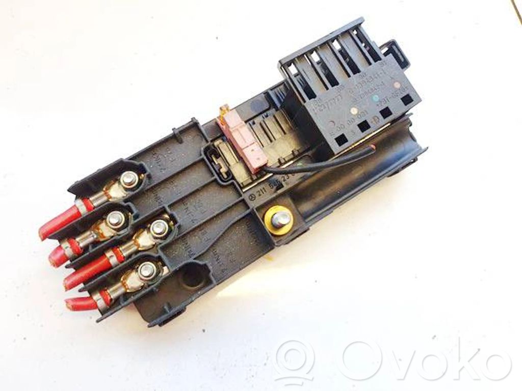 Mercedes-Benz E W211 Set scatola dei fusibili