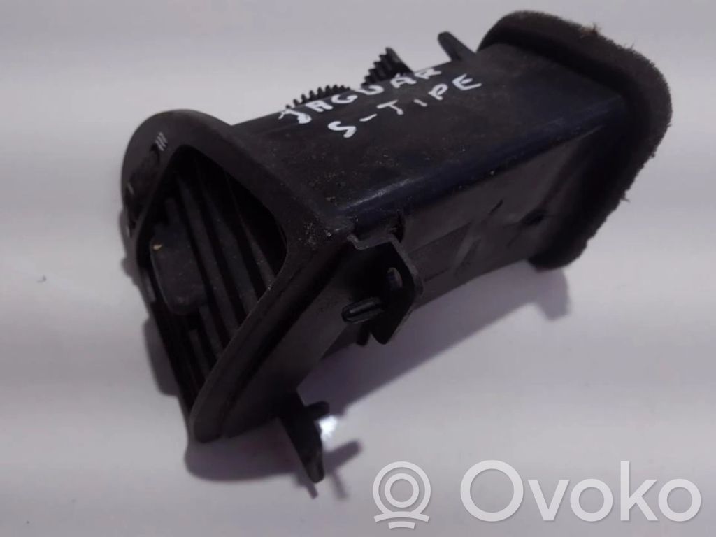 Grilă ventilație centrală   2R8319C696,D1B1A,2R8319C696D1B1A,2R8319C696,D1B1A