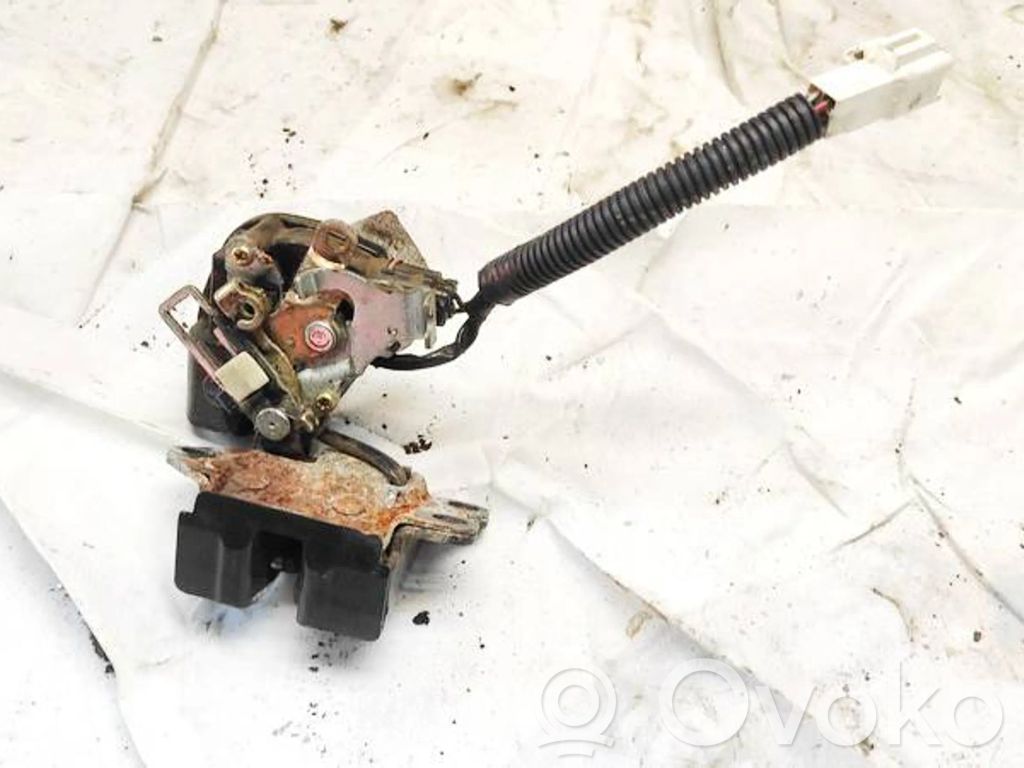 Toyota Corolla E120 E130 Serrure de loquet coffre