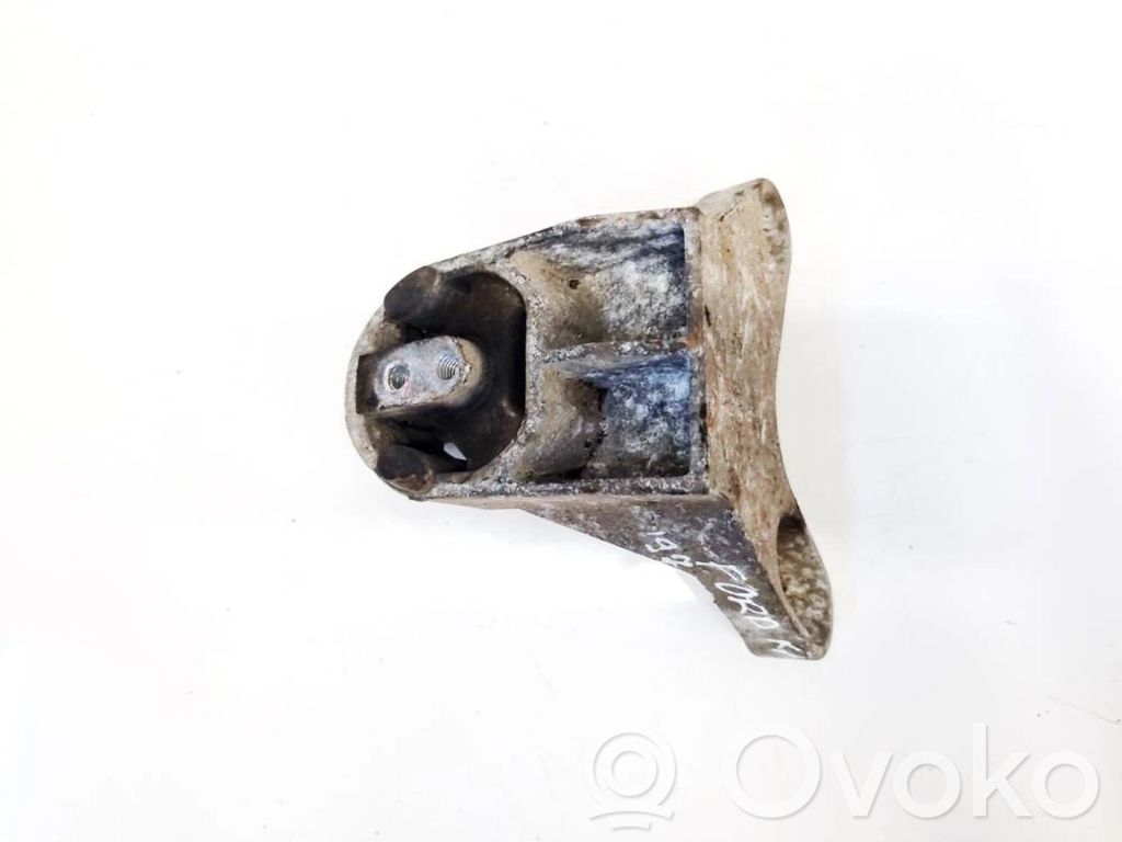 Ford Ka Engine mount bracket 