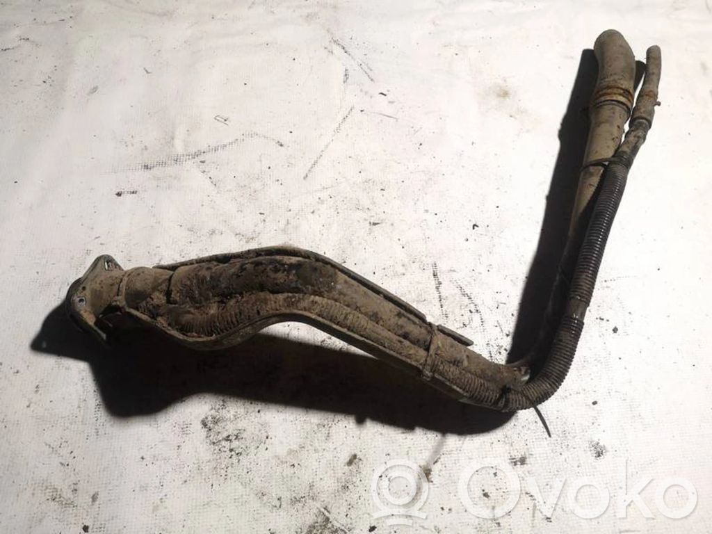 Conductă umplere rezervor combustibil