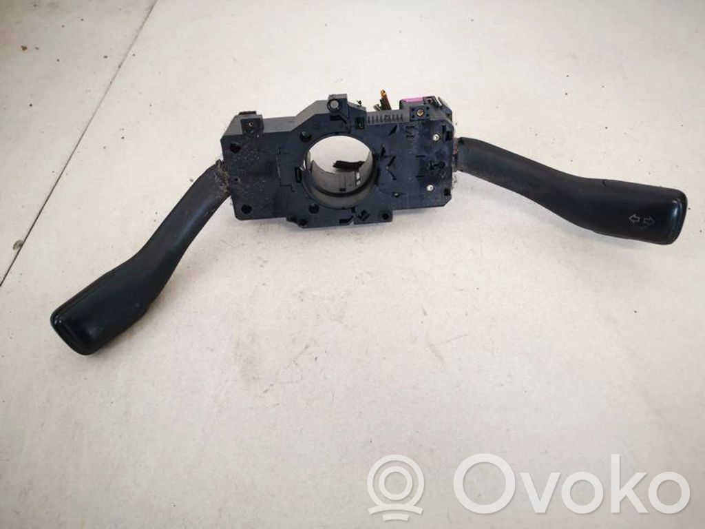 Audi A3 S3 8L Leva/interruttore dell’indicatore di direzione e tergicristallo