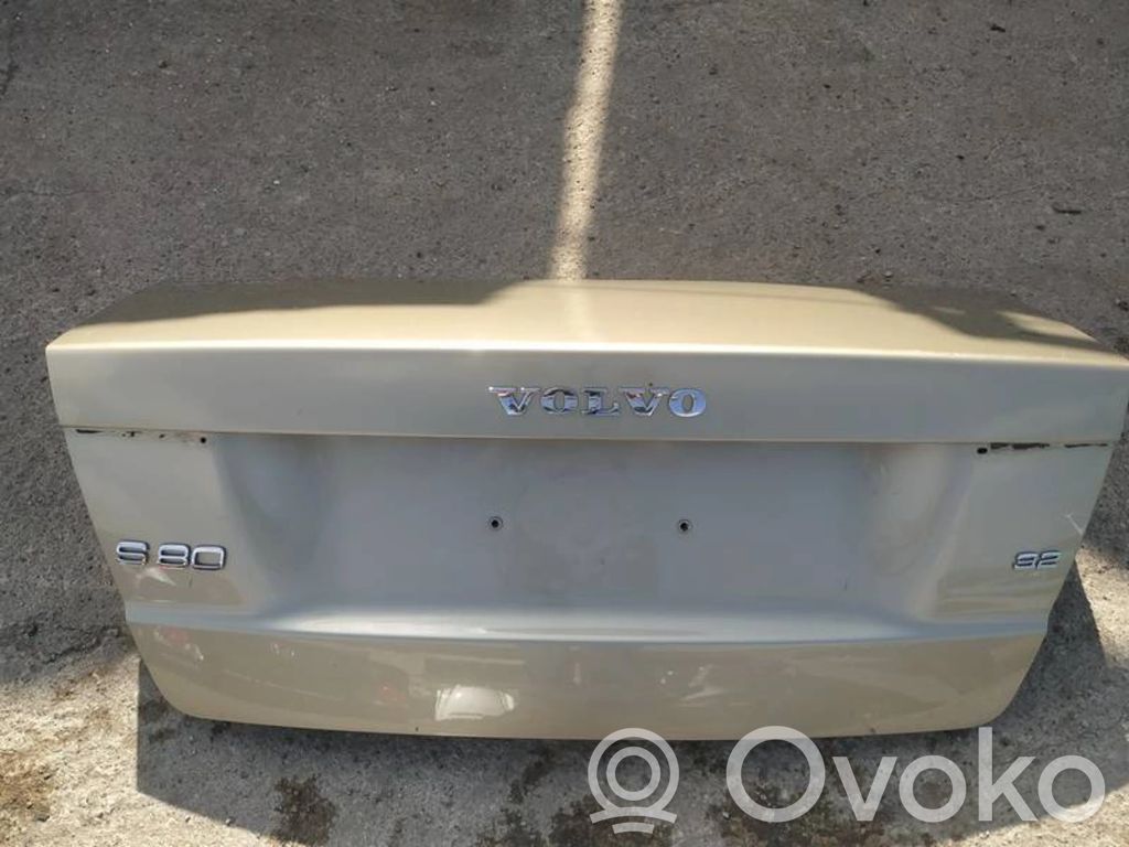Tailgate/trunk/boot lid   RUDAS,RUDAS