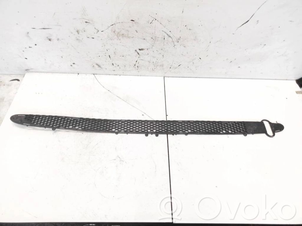 Ford Escort Front bumper lower grill 