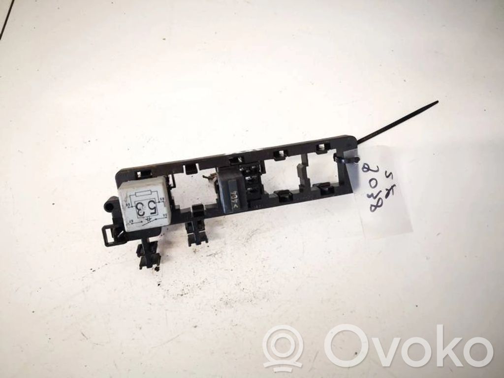 Volkswagen PASSAT B6 Set cutie siguranțe 