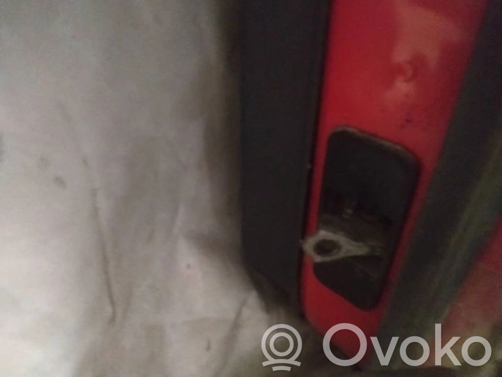 Ribotuvas galinių durų atvėrimo