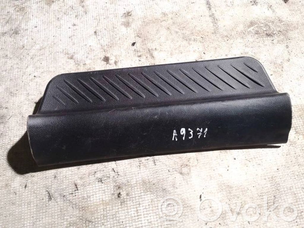 Mazda 3 I Moldura protectora del borde trasero 