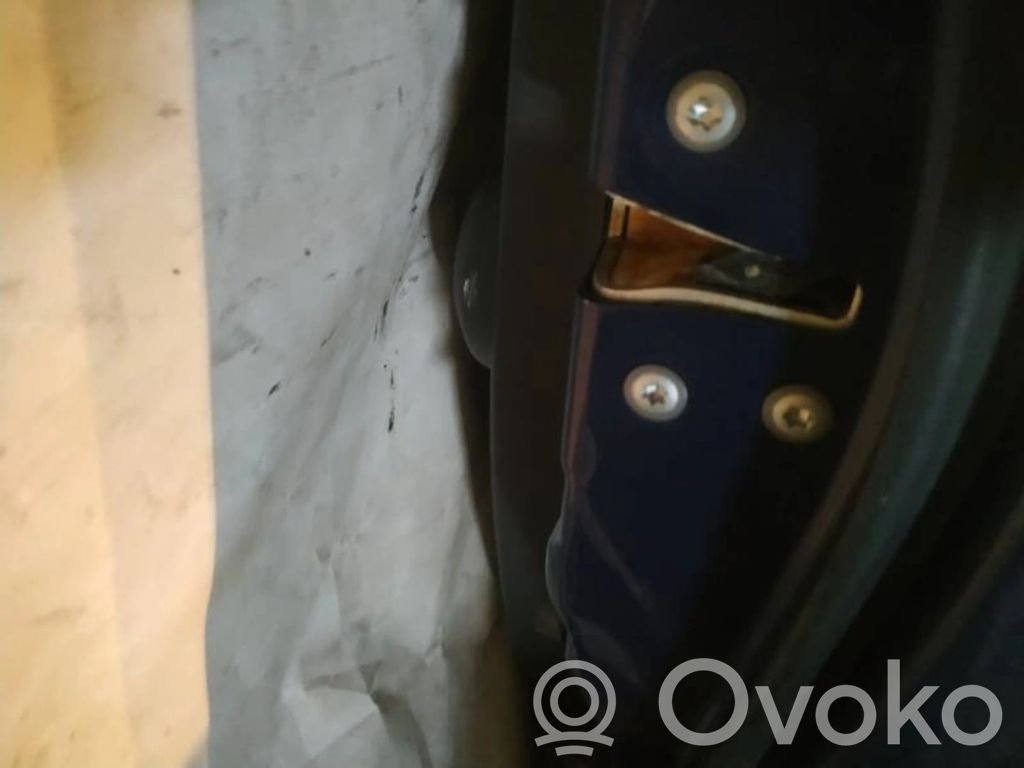 Cerradura de puerta delantera