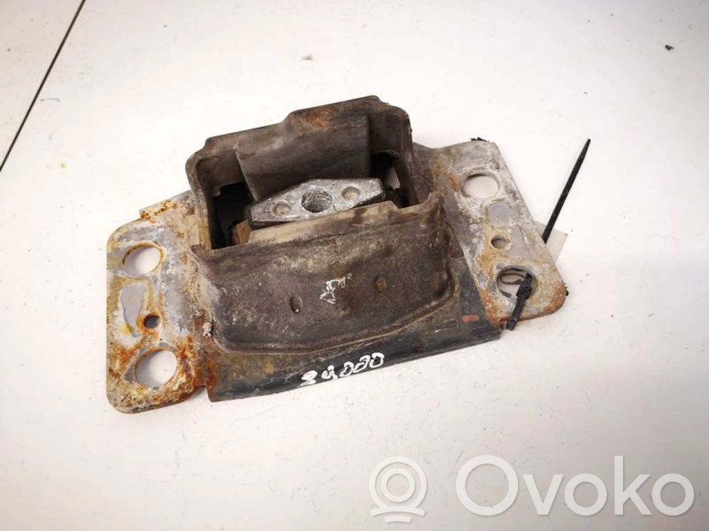 Volvo V50 Suport tampon motor 
