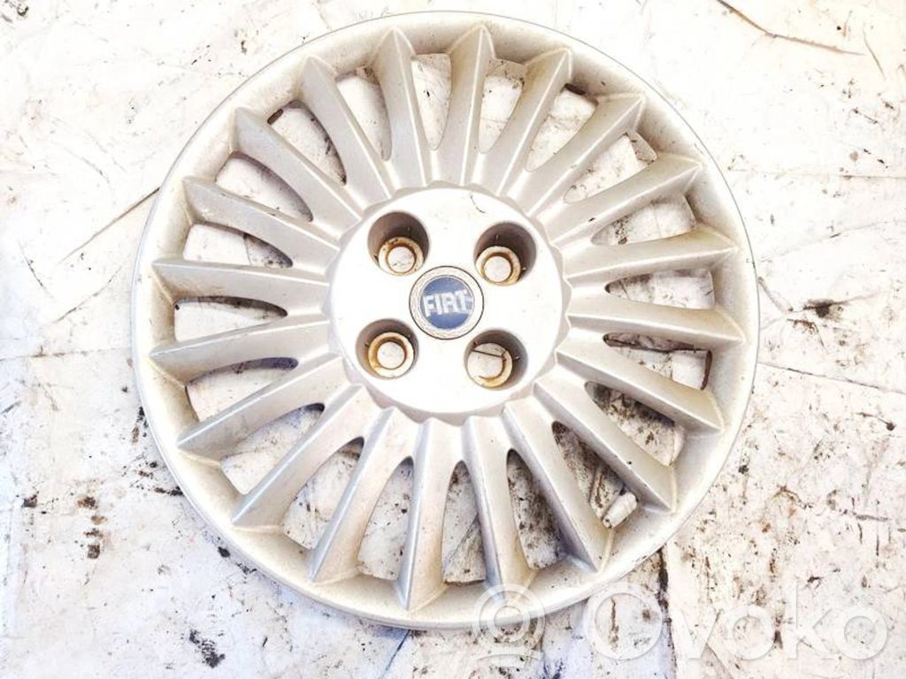 Fiat Punto (188) R14-pölykapseli