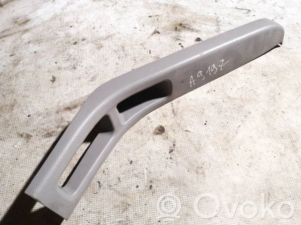 Toyota Yaris Ramă comutator geam ușă față 
