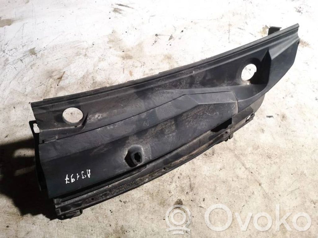 Toyota Yaris Podszybie przednie 
