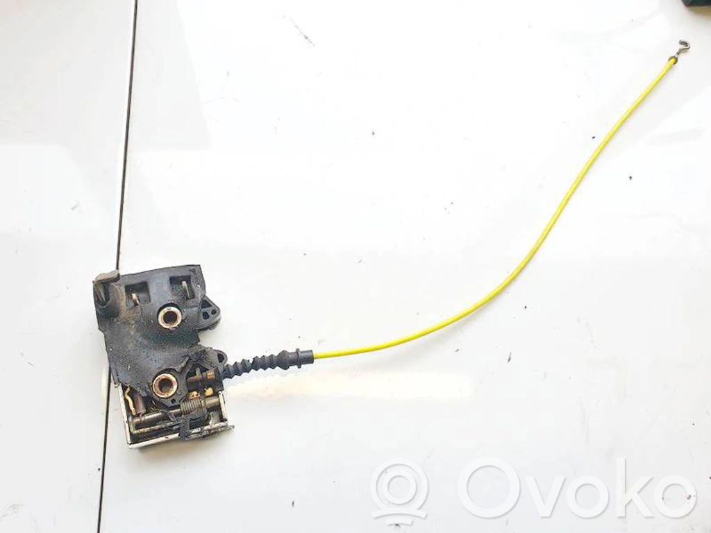 Audi 80 90 S2 B4 Încuietoare ușă spate 
