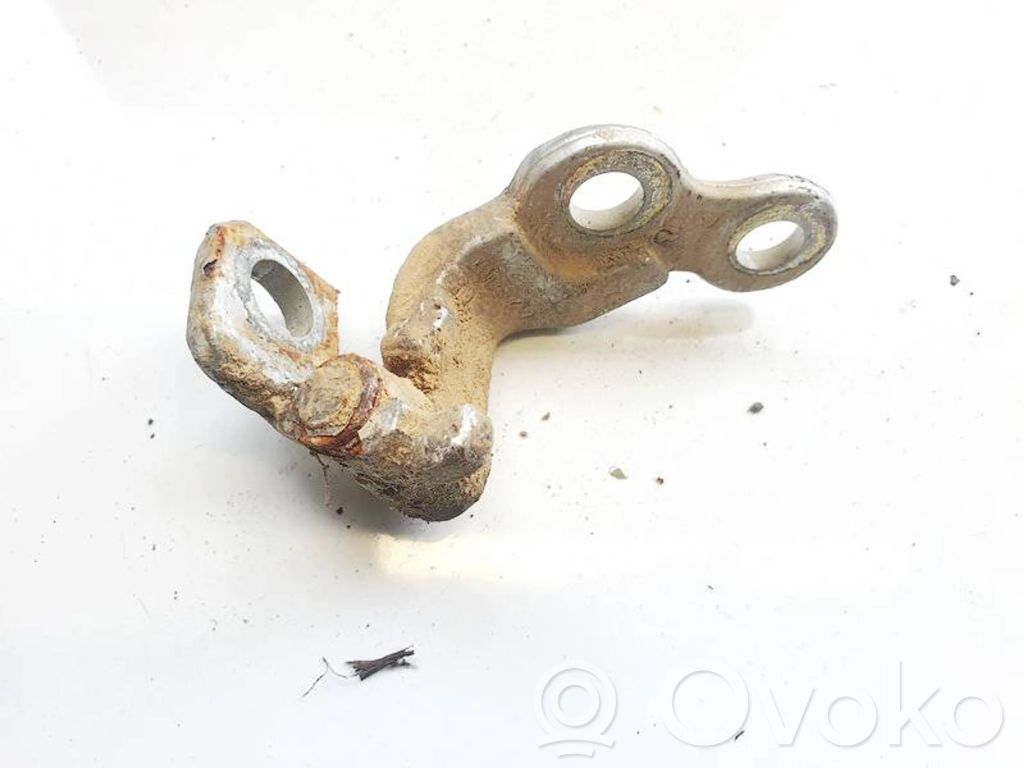 Bisagra inferior de la puerta trasera   XS4AA26800,XS4AA26800