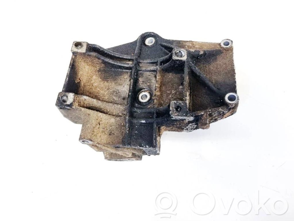 Halterung Lager Motor   028260885A,028260885A,028260885A