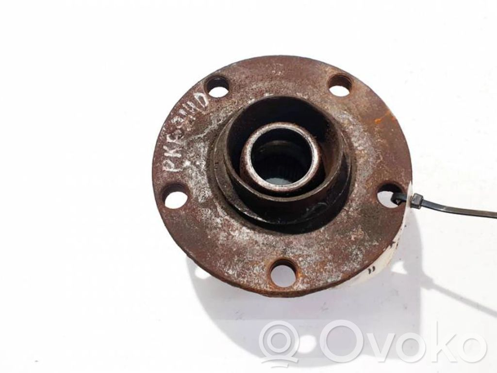 Audi A6 S6 C6 4F Moyeu de roue avant 