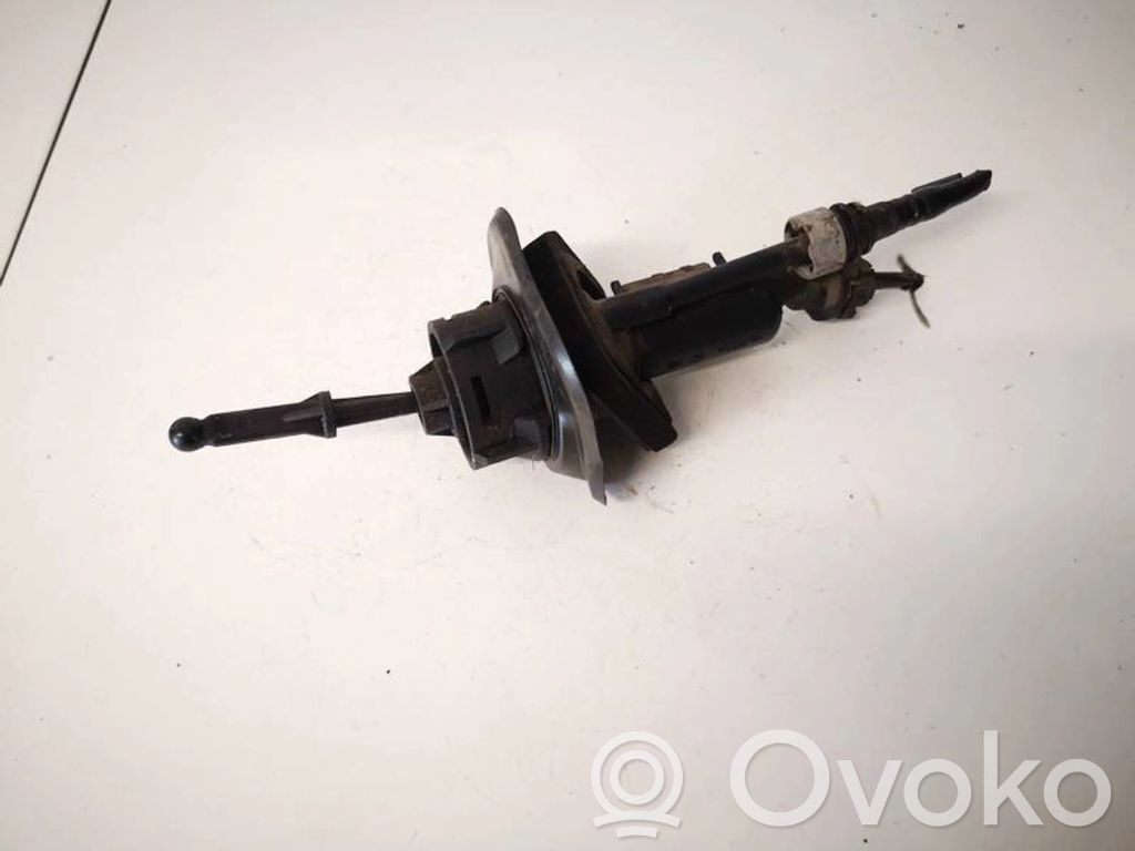Volvo V50 Maître-cylindre d'embrayage