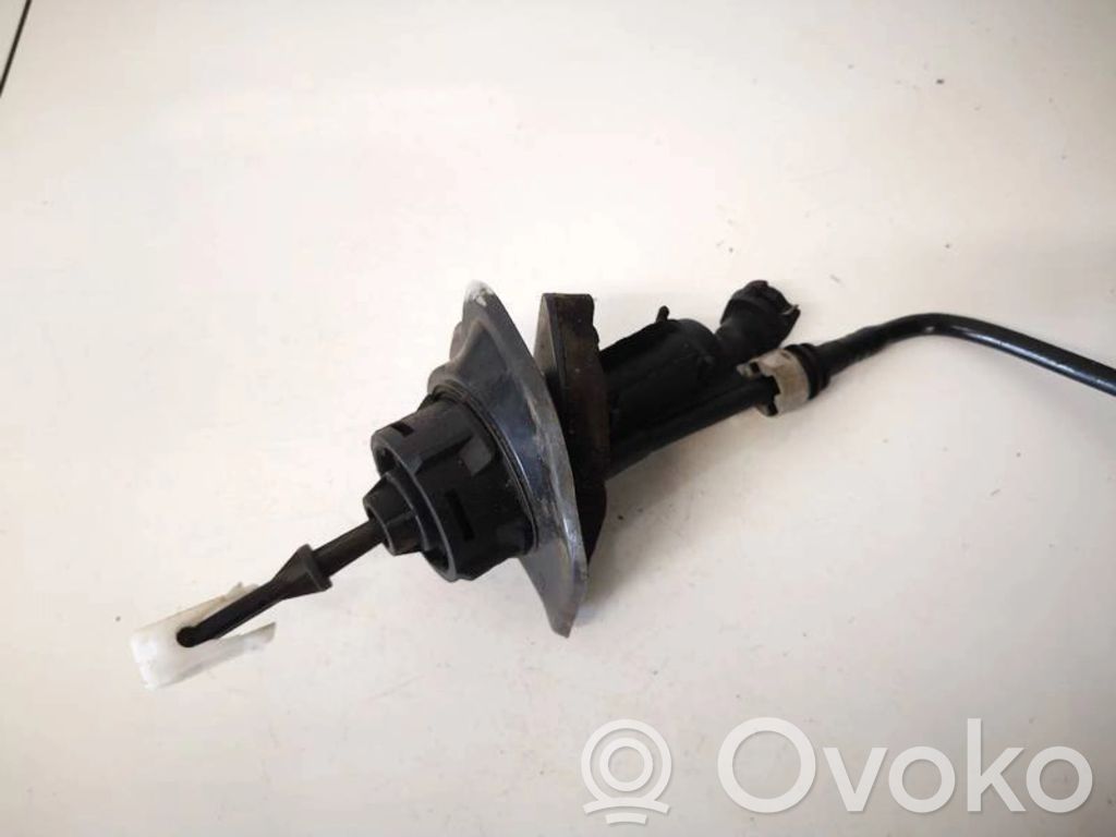 Volvo V50 Maître-cylindre d'embrayage