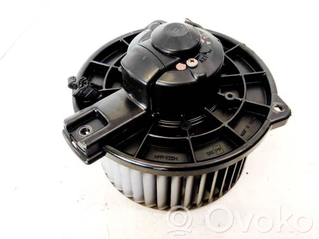 Toyota RAV 4 (XA20) Ventilator aerotermă 