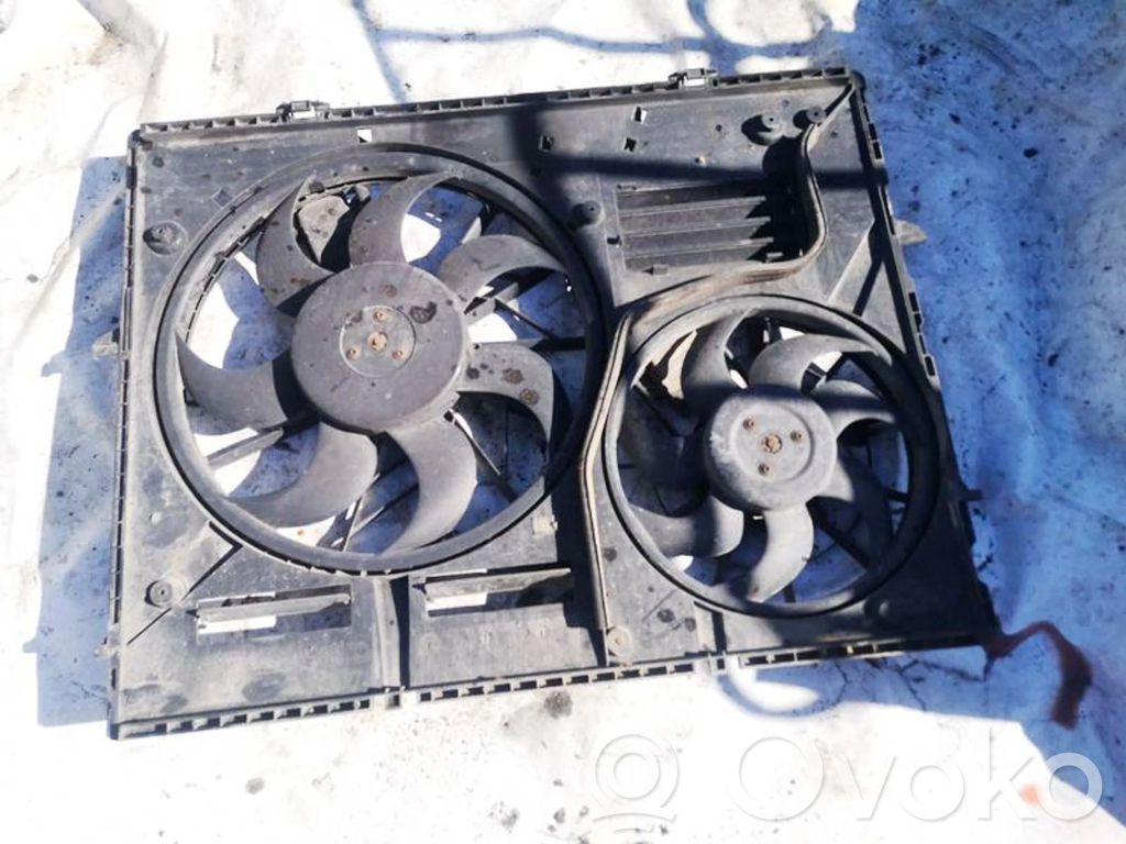 Volkswagen Touareg I Suport ventilator radiator 