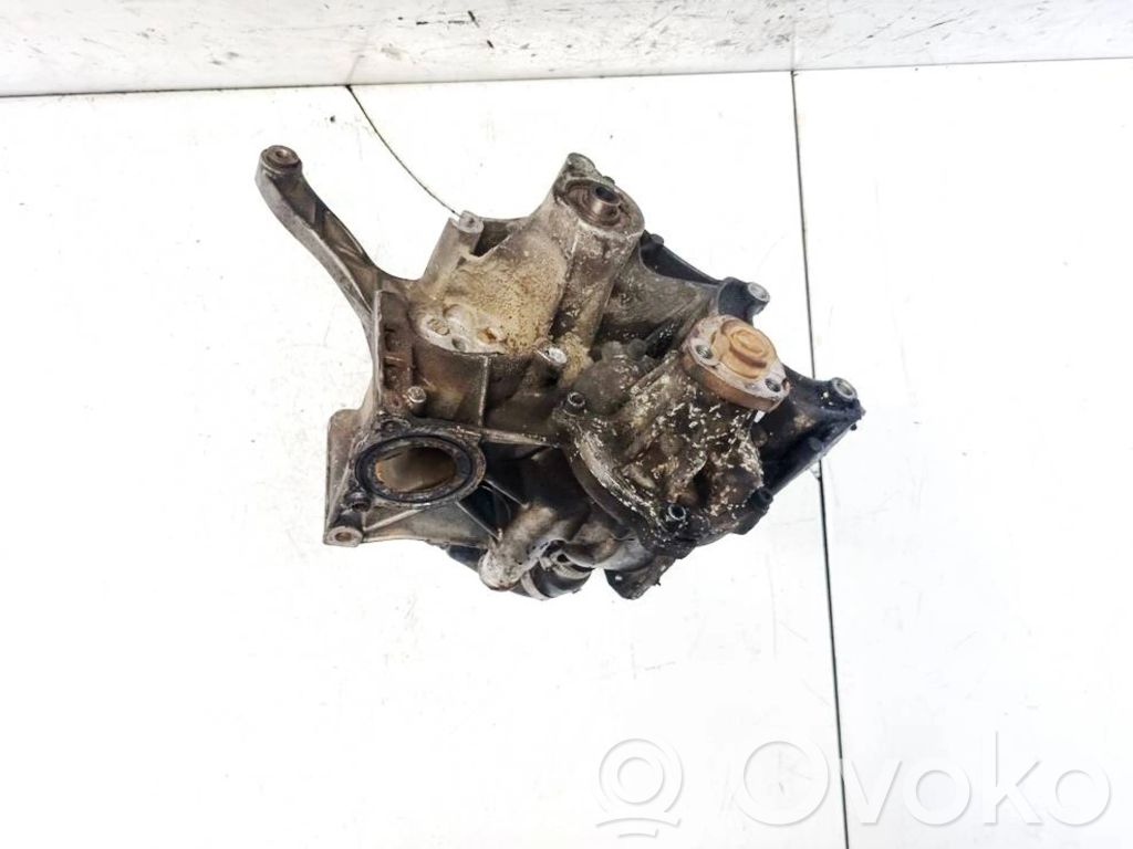 Audi A4 S4 B5 8D Engine mounting bracket 