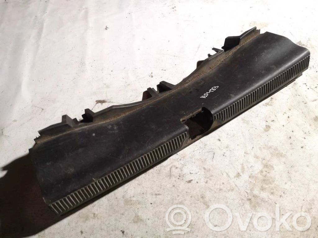 Skoda Octavia Mk2 (1Z) Inne elementy wykończenia bagażnika
